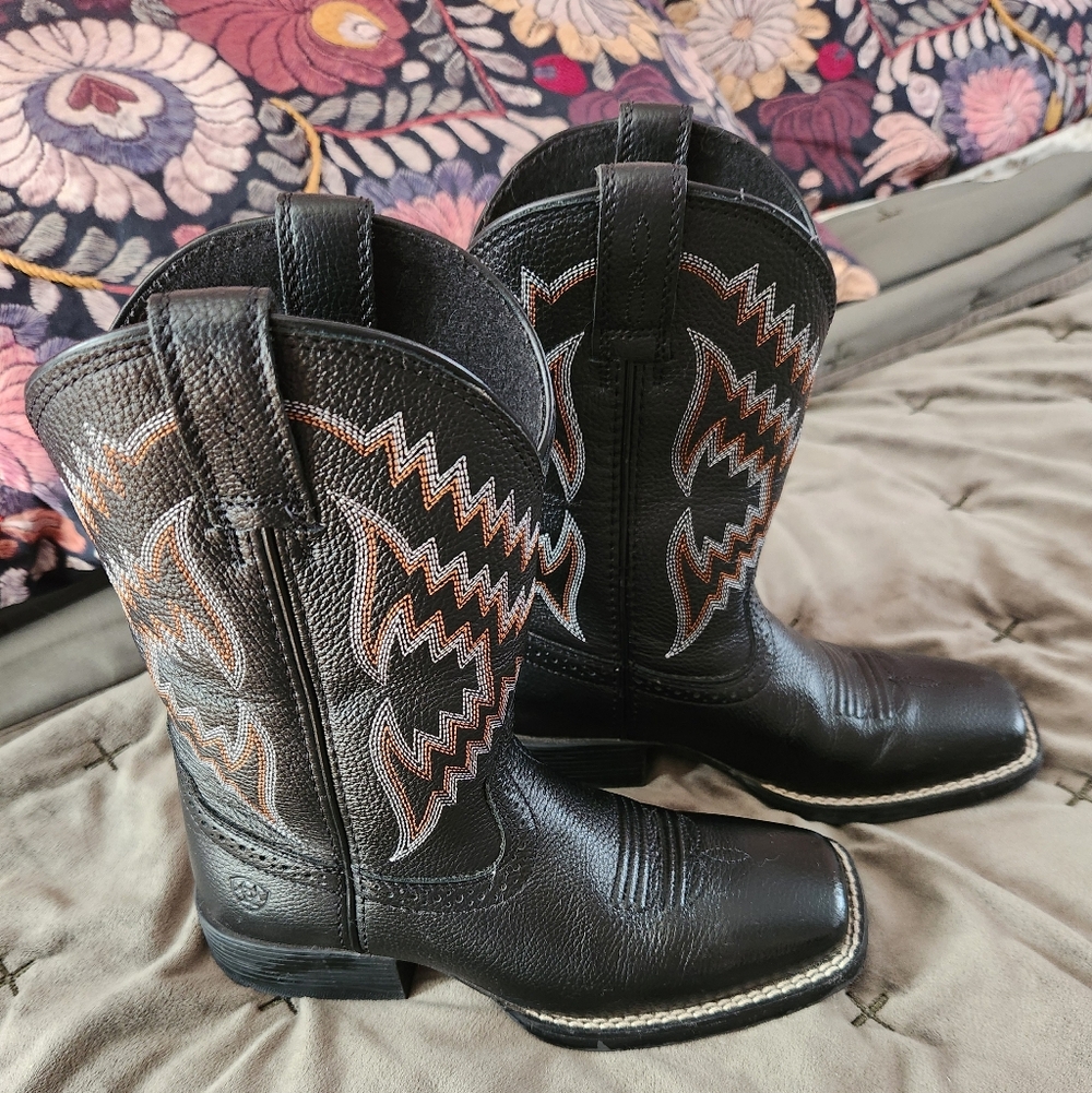 Ariat Black Kids Western Boots with Brown & White Stitching